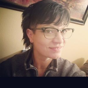 Meet your Posher, Louise